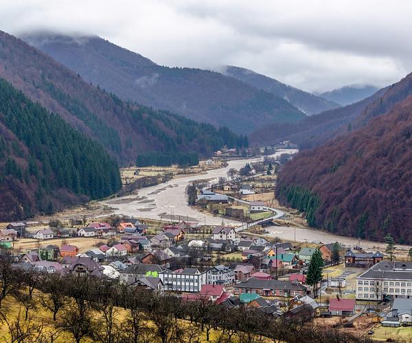 Оглядовий майданчик "Яблуневий сад у Колочаві"