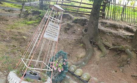 Пам'ятник заробітчанам — Фото 4