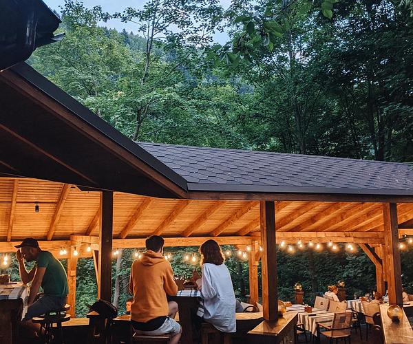 Красна садиба