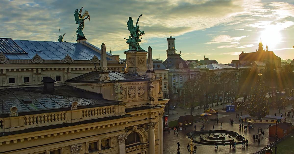 Де поїсти у Львові: ресторани, кав’ярні та атмосферні заклади, які варто відвідати